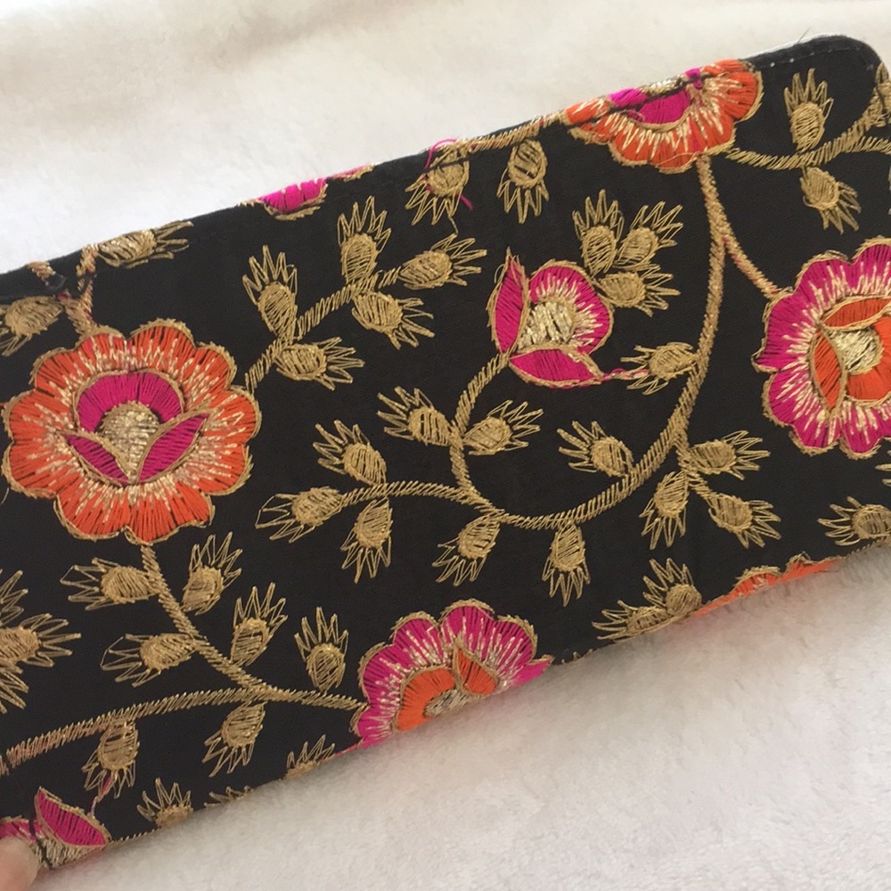 SOLD✨Vintage Thread-work Wallet✨ - Picture 6 of 6